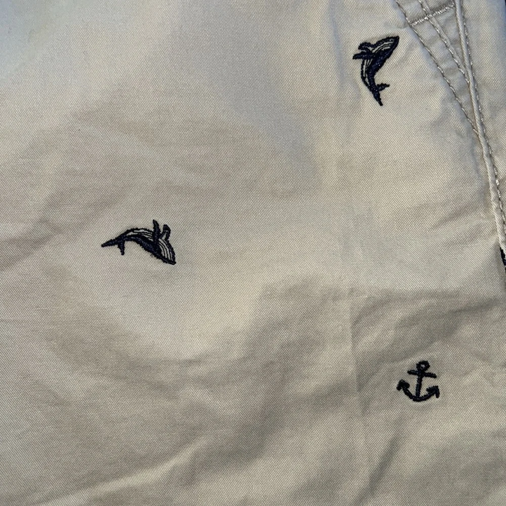 OshKosh Boys khaki Flat Front Embroidered shorts with whales and anchors size 12